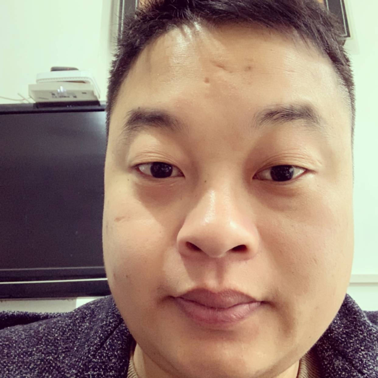 电脑和大胆的照片