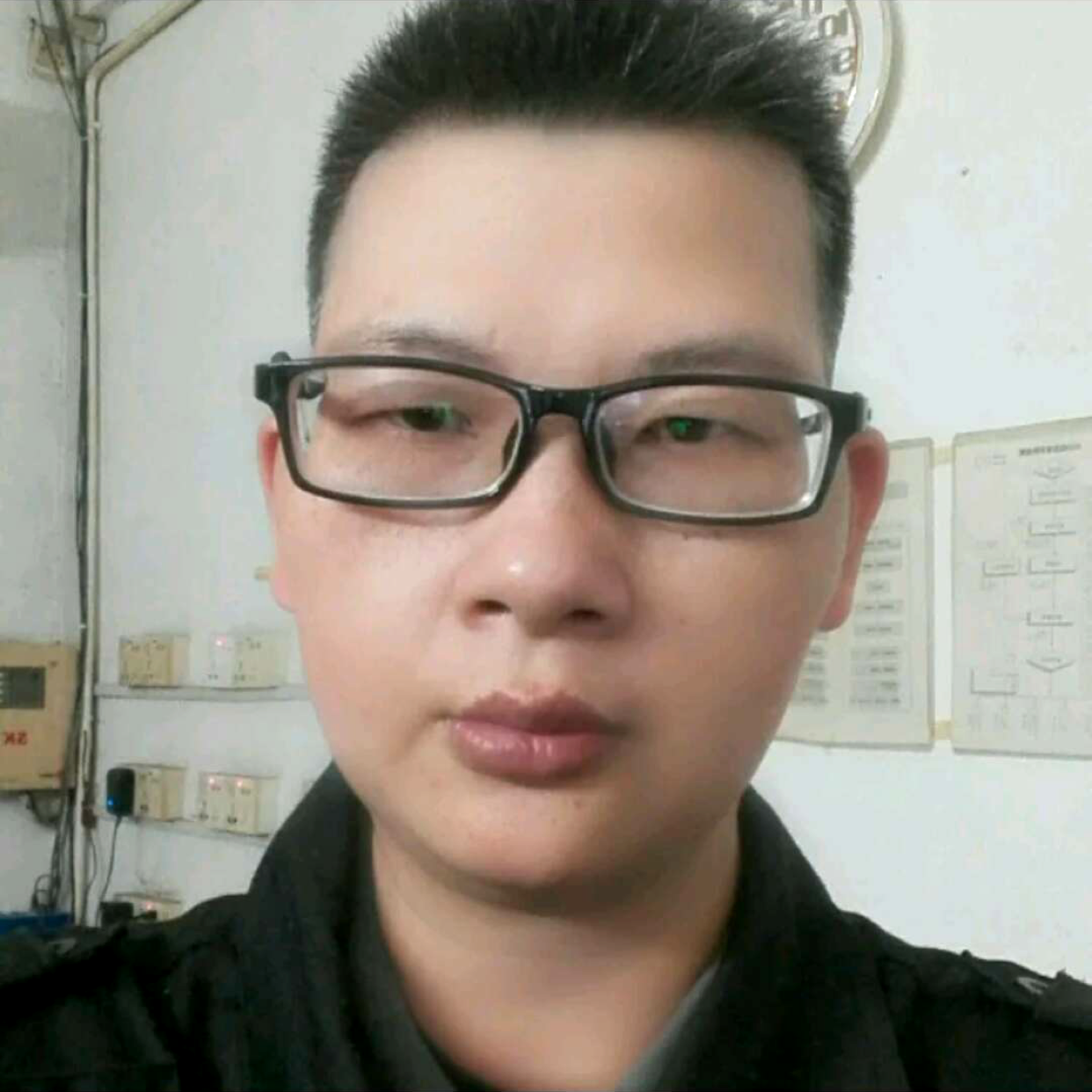 穷鬼挨饿的照片