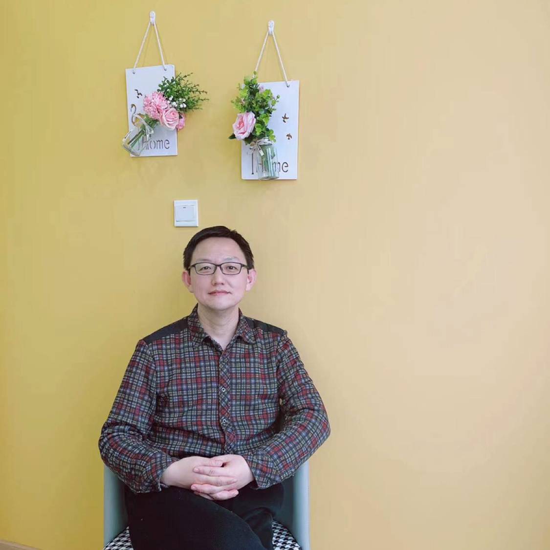 知性笑玫瑰的照片