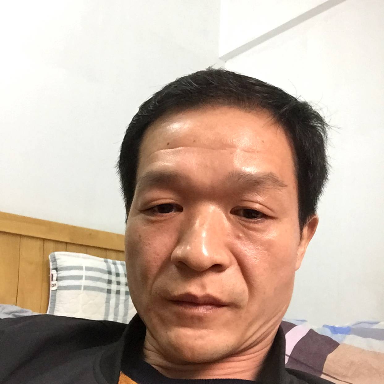 青衫倾心刻苦的照片