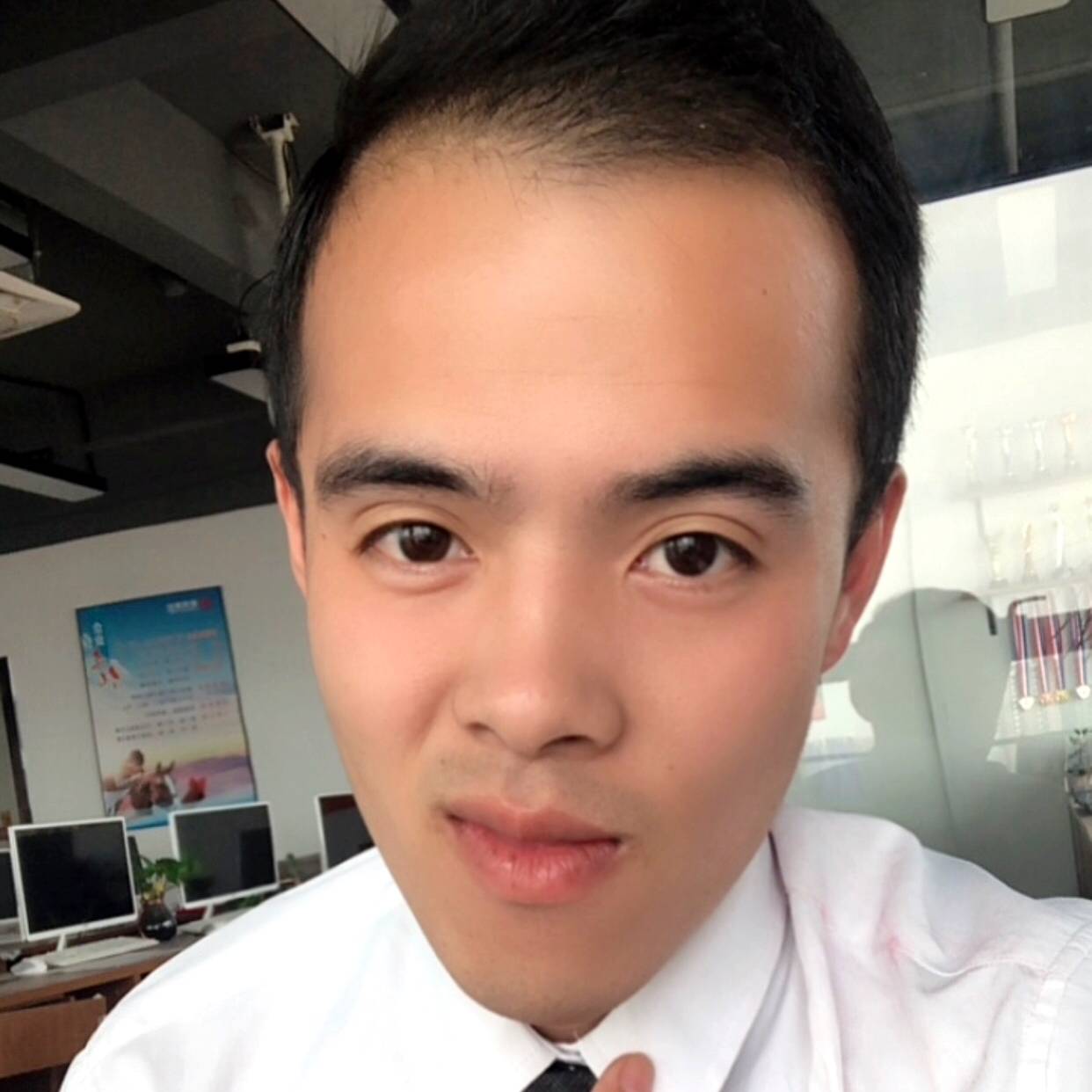 奋斗的蓝朋友的照片