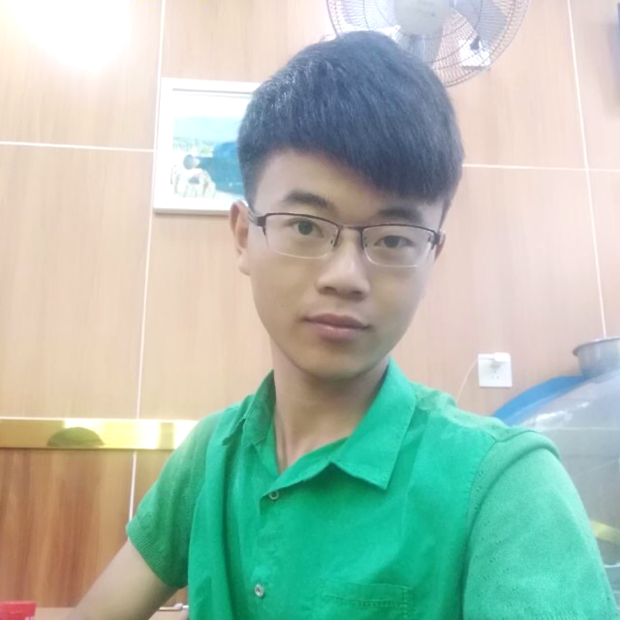 粗犷给摩托的照片