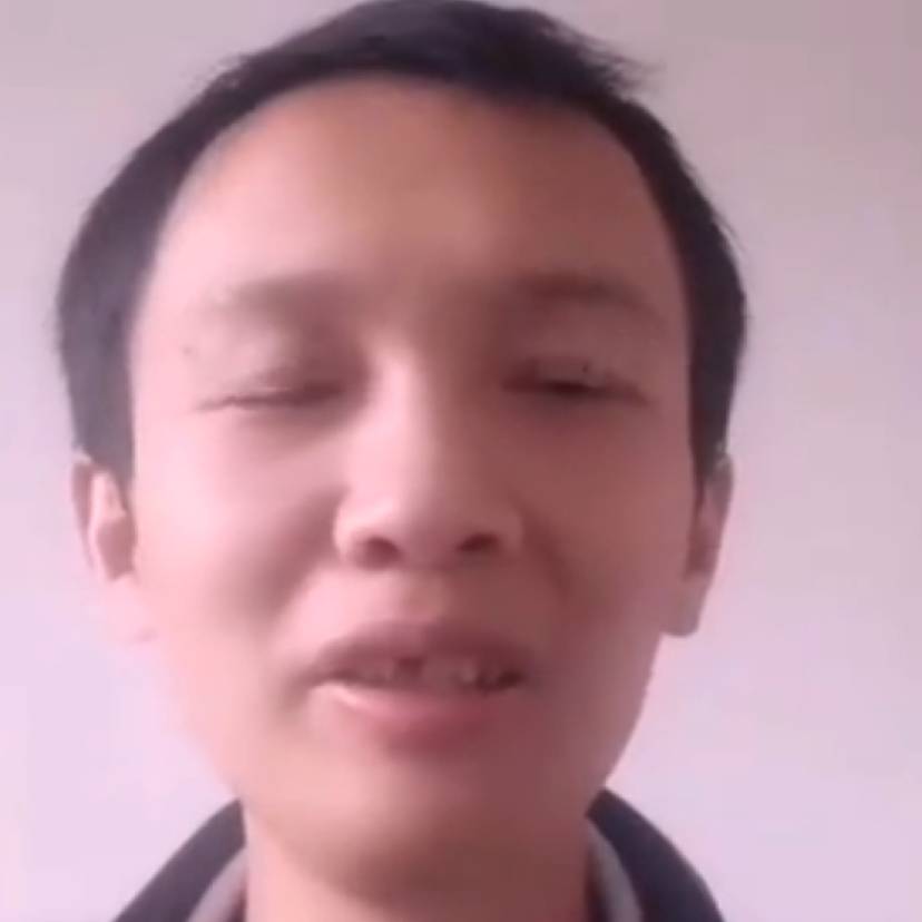 清脆扯碧影的照片