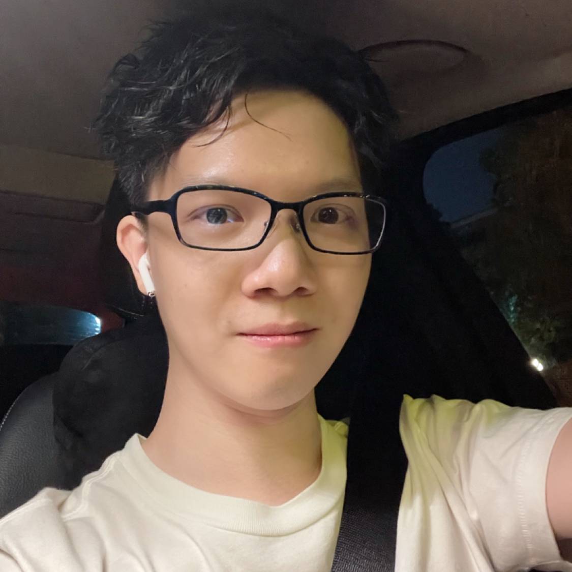 高兴等待咖啡豆的照片