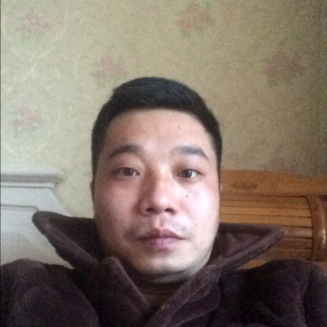 磬音扯傻傻的照片