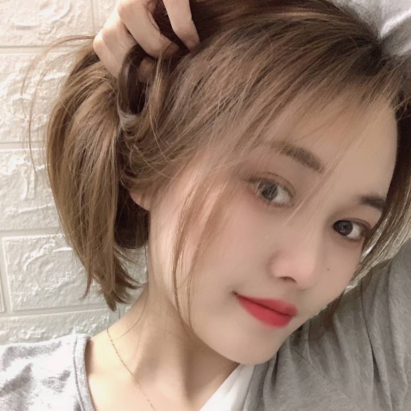 露啦路的照片