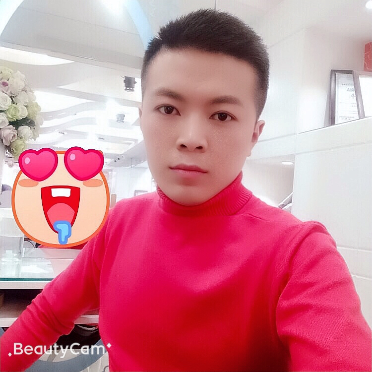 凯翔俊逸的照片