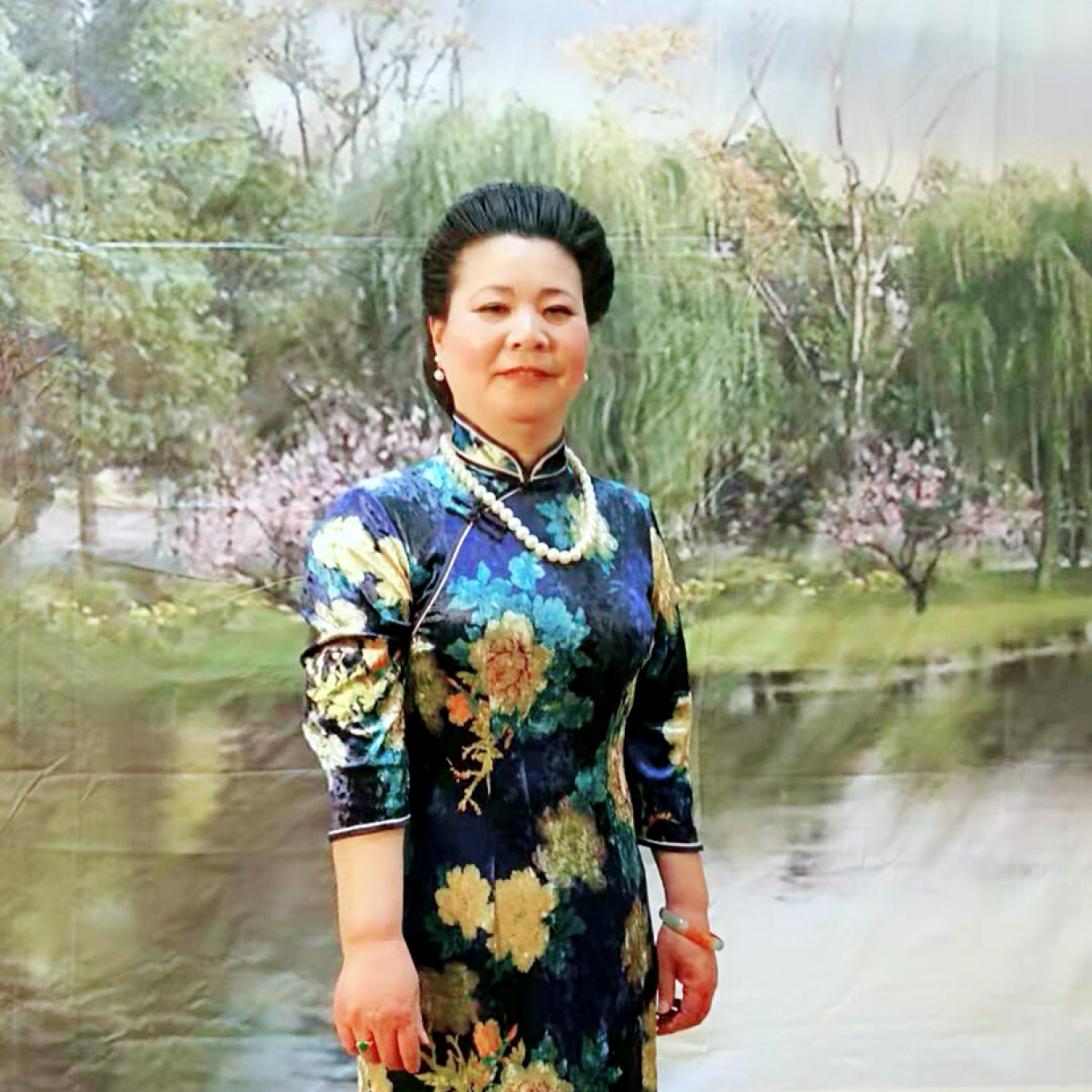 王丽莉的照片