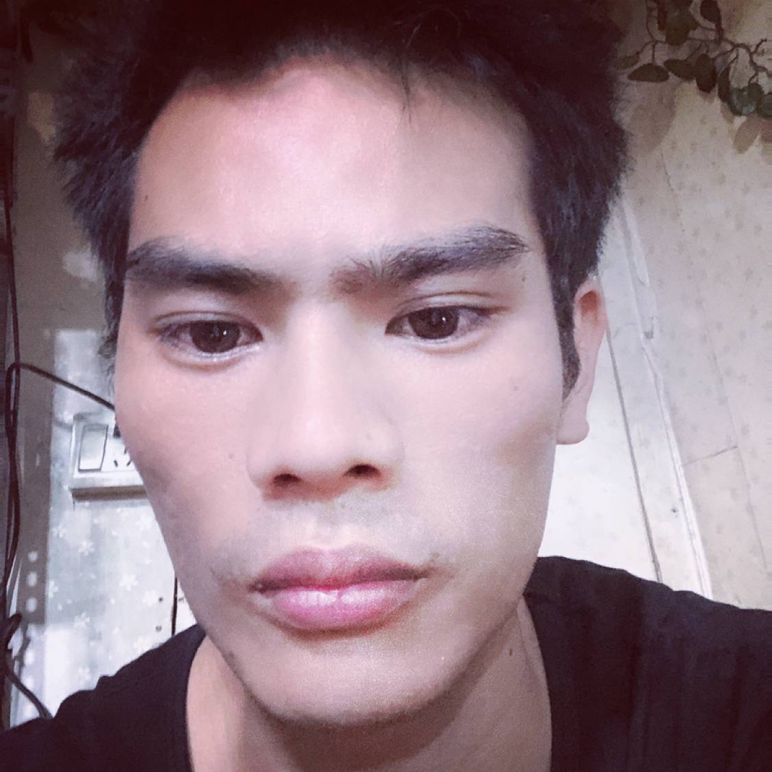 寻找姻缘。的照片