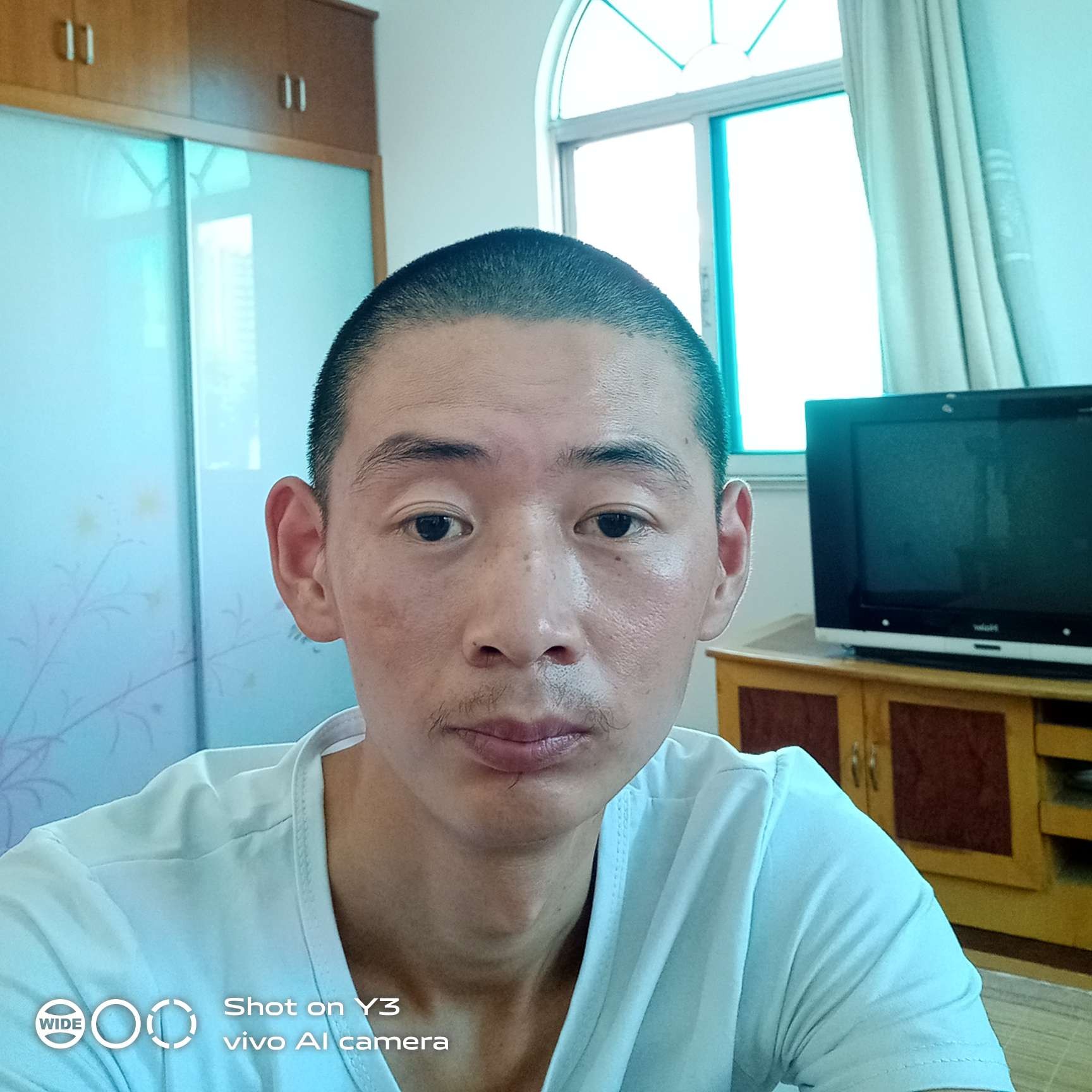 黄忠后面的照片