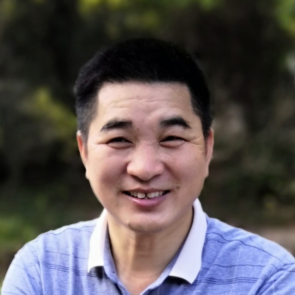 西牛彼的照片
