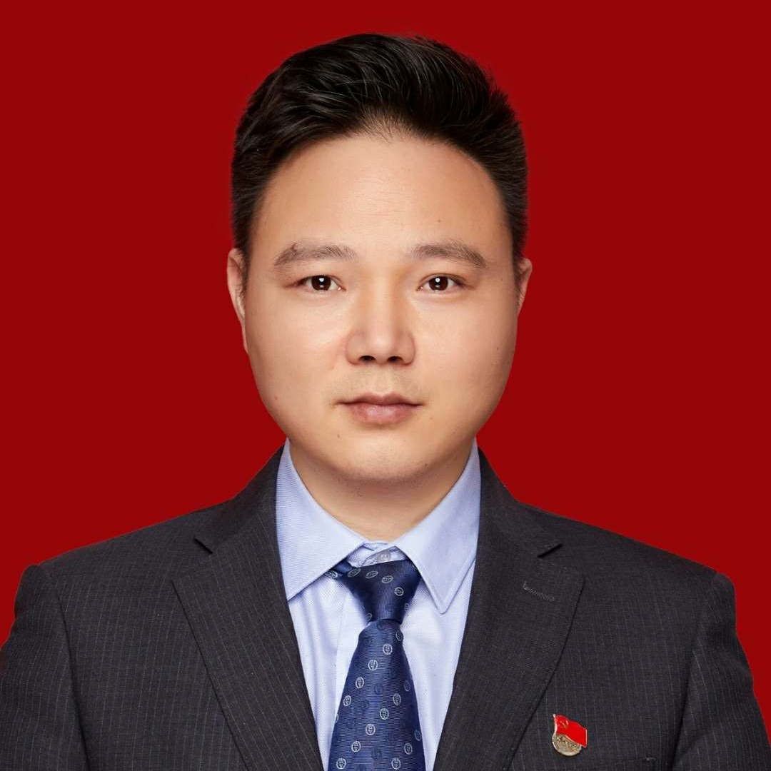 小蝴蝶漫步任性的照片