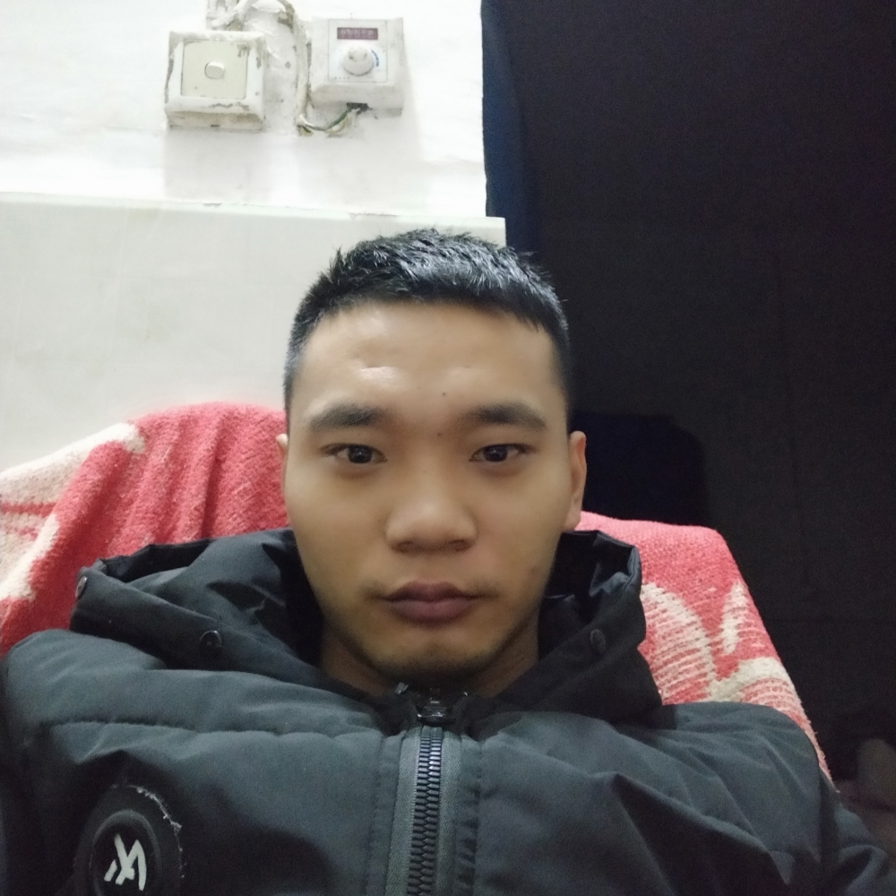 跳跳糖闻缥缈的照片