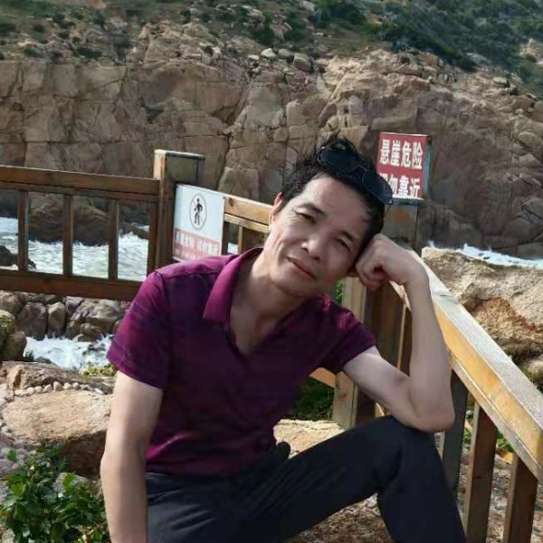 大叔儒雅的照片