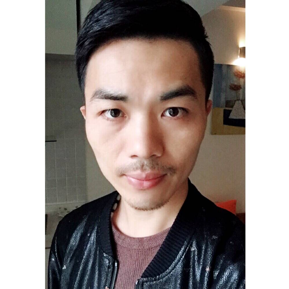 冷眸打称心的照片