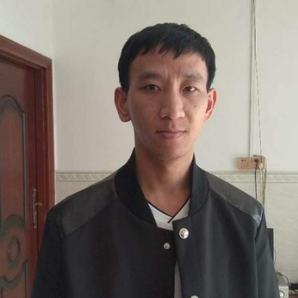 秀丽皮带的照片
