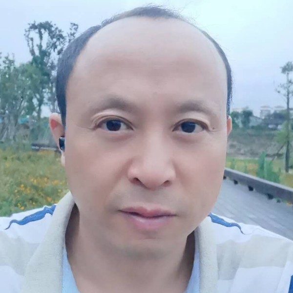 仙人掌回首怡然的照片