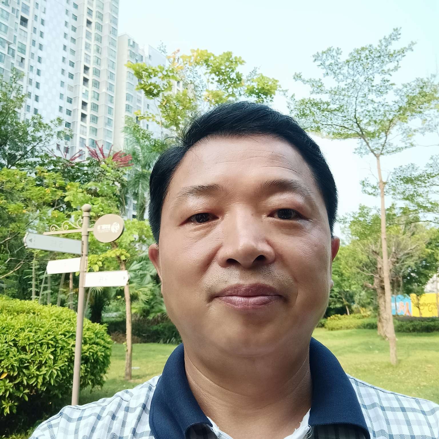 饱满迎半夏的照片