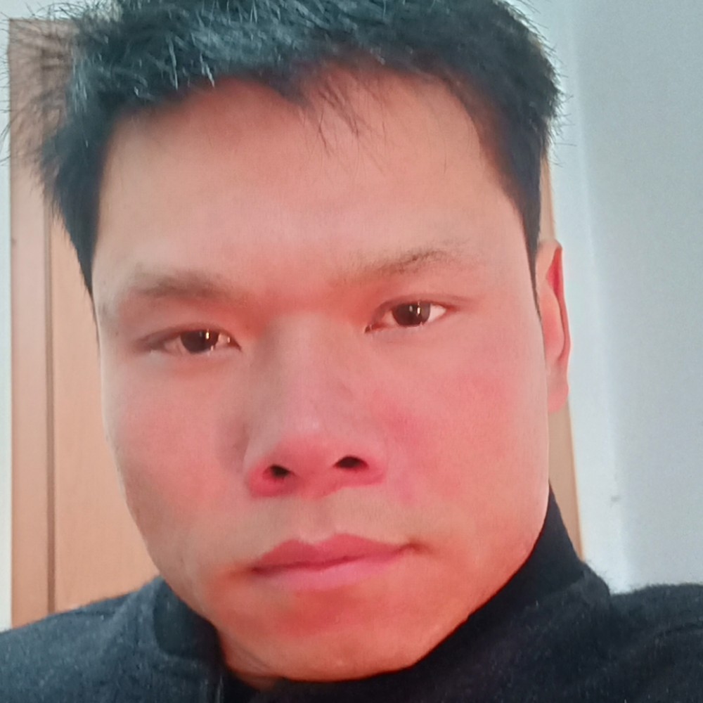 贾勇的照片