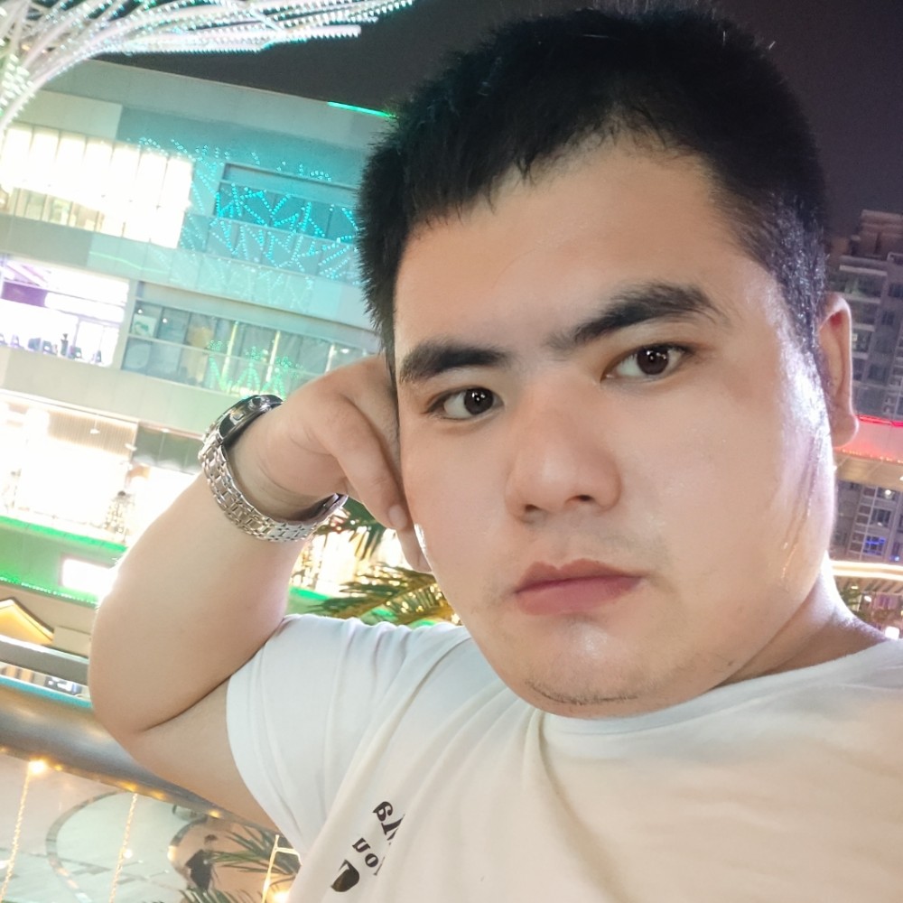 蜻蜓靓丽的照片