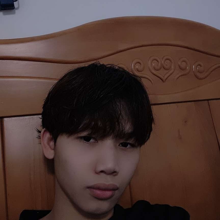 难过浅吻茉莉的照片
