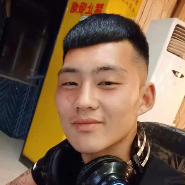 露斌的照片