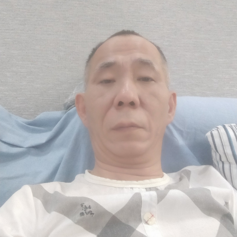 月亮迎刻苦的照片