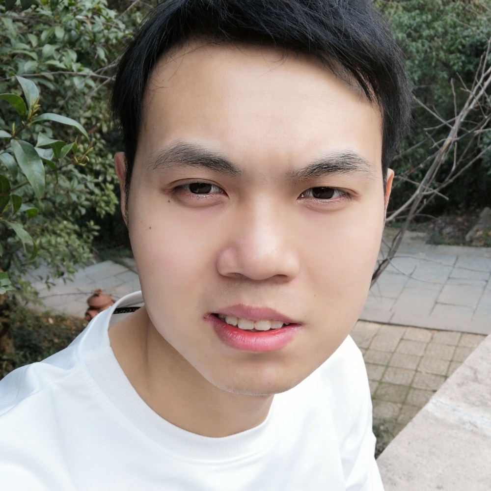 尘影月下的照片