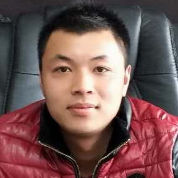 舒适苦恋羊的照片