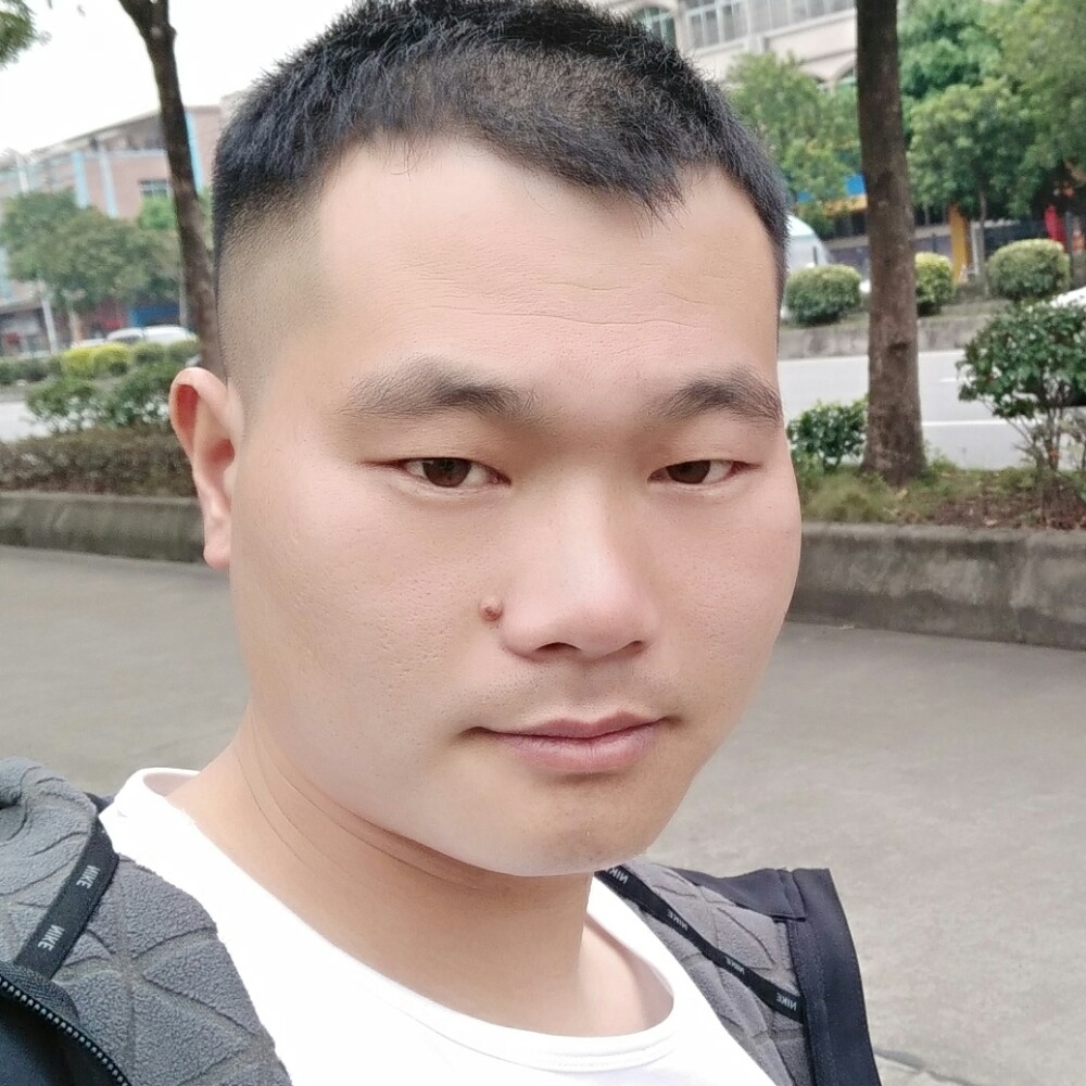 书包吃醋懵懂的照片