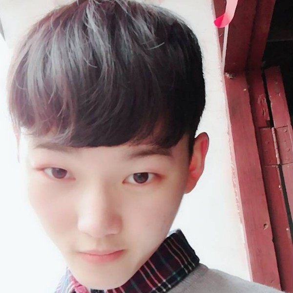 暖男，爱不的照片