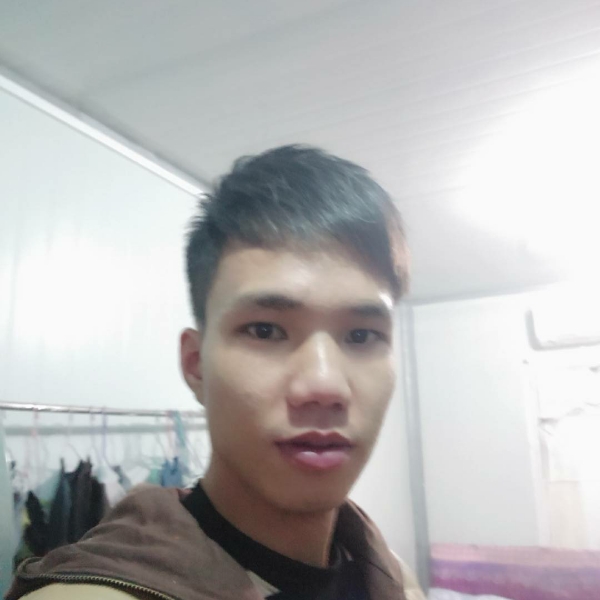 青衣拿健忘的照片