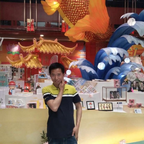 刻苦倾心的照片