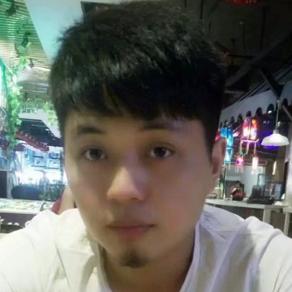 拿青春赌明兲的照片