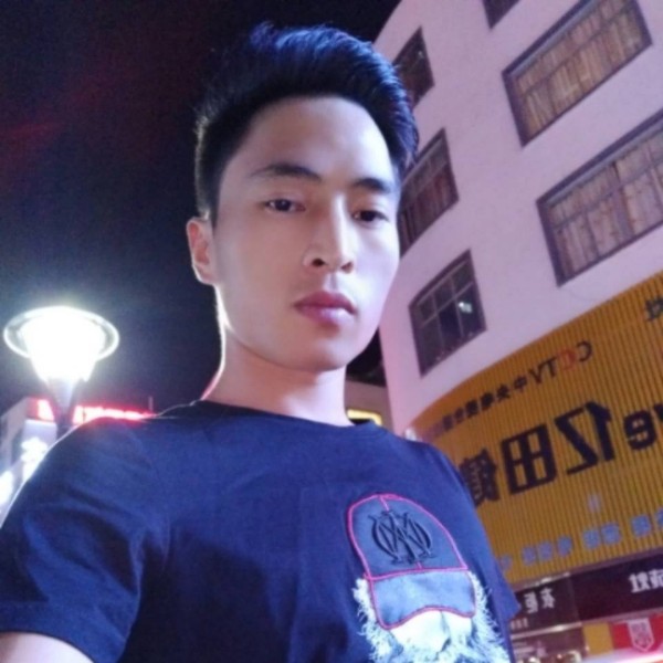帅哥伟的照片