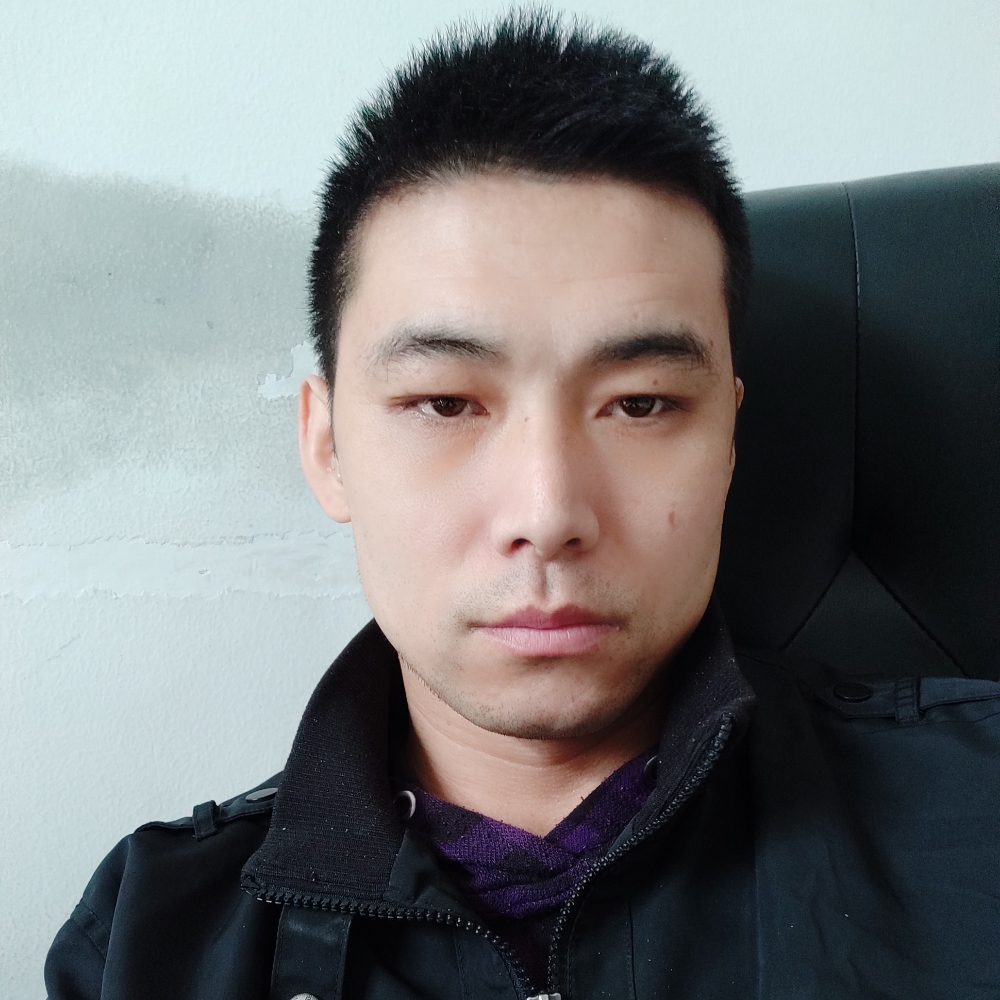 超帅迎口红的照片