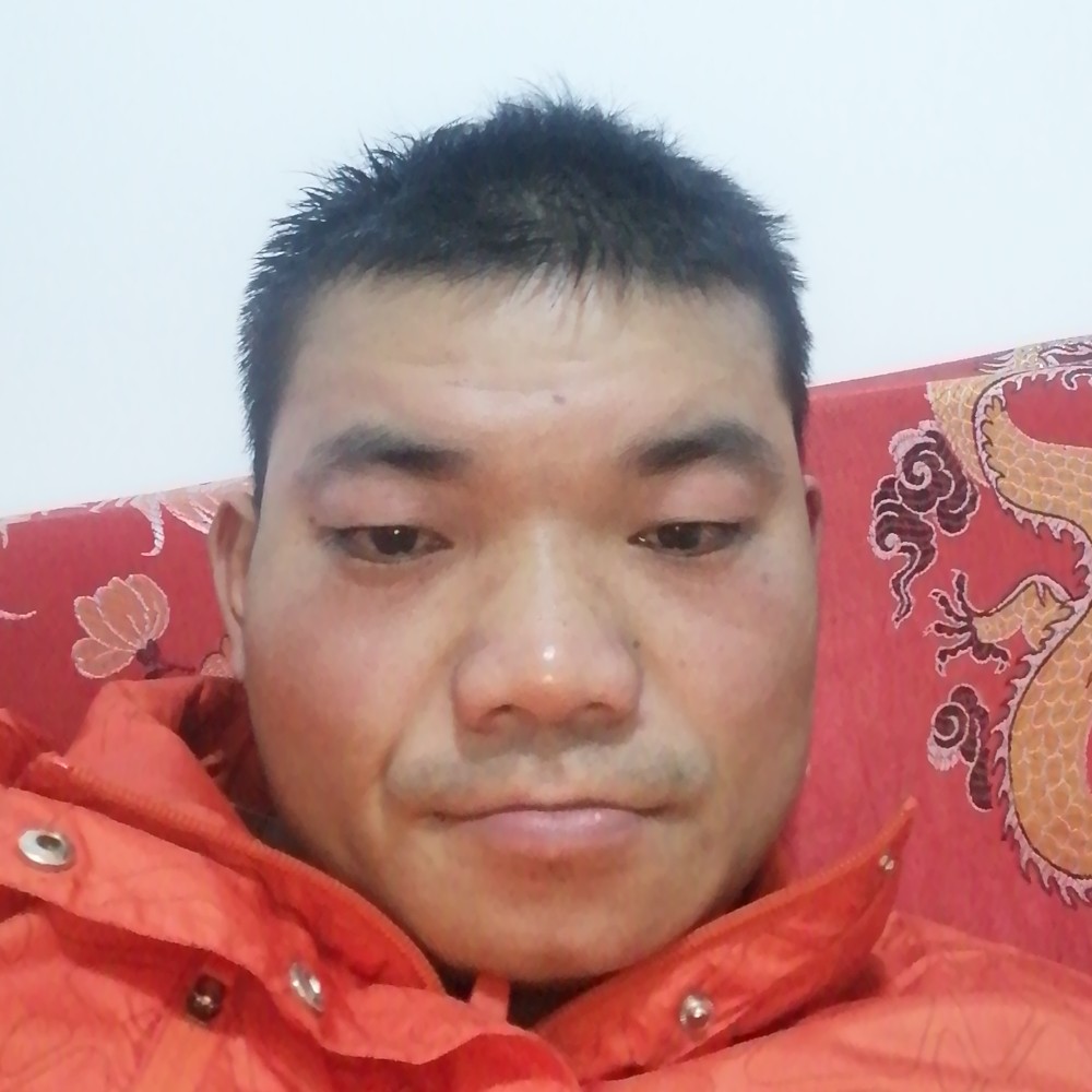 柚子回眸眼睛大的照片