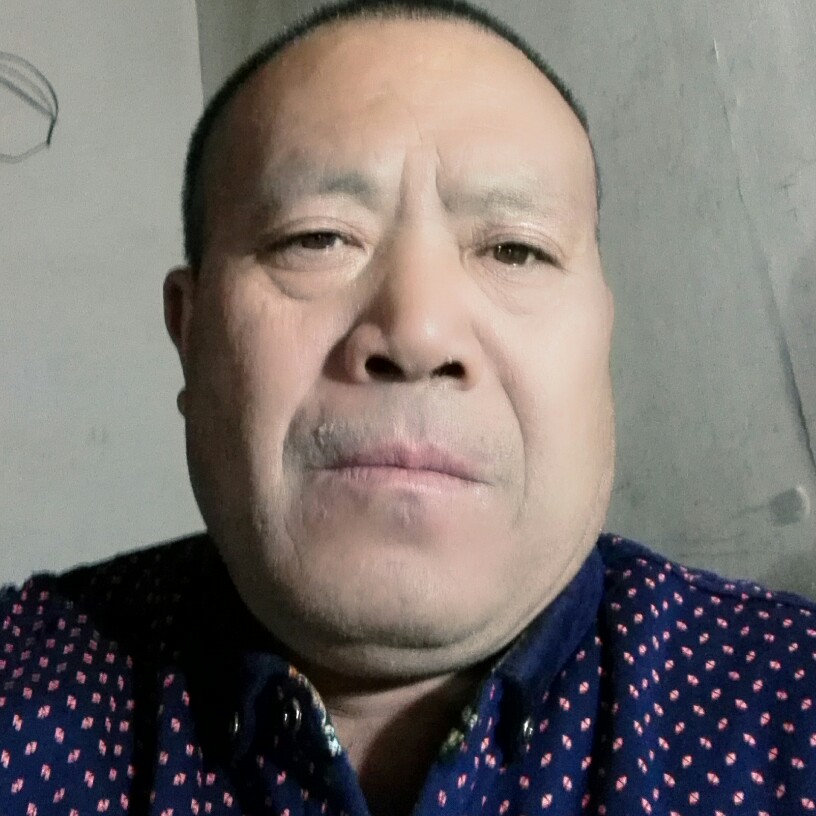 英俊跳跳糖的照片