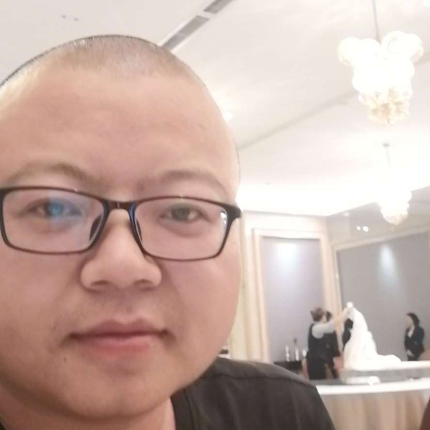 冬瓜挽手温柔的照片