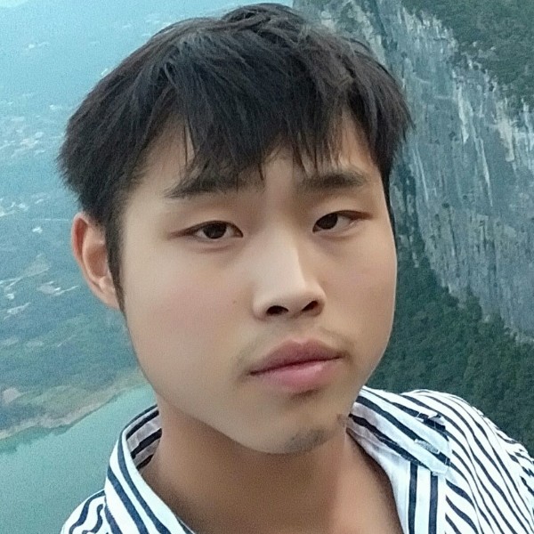 大山爱恋靓丽的照片