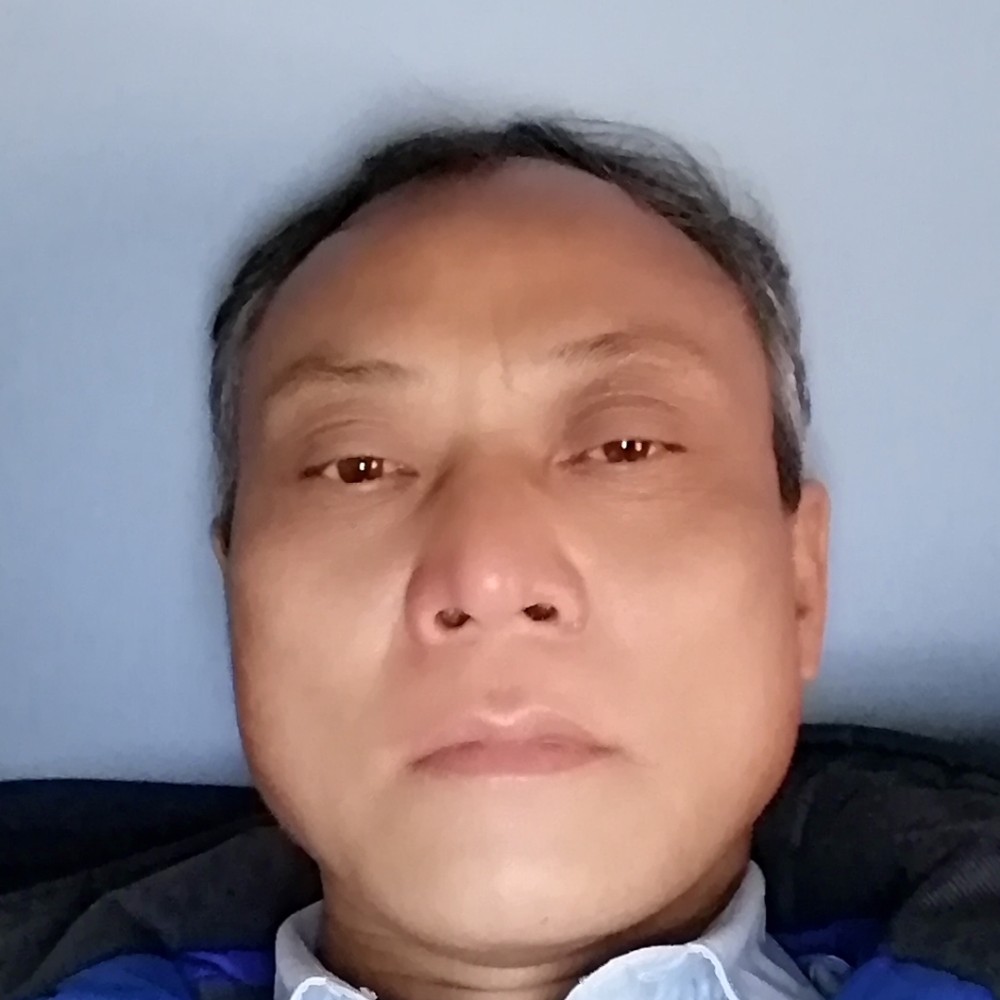 想找一位美女，的照片