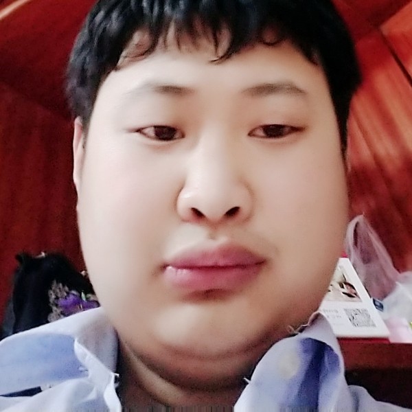 一笑，奈何的照片