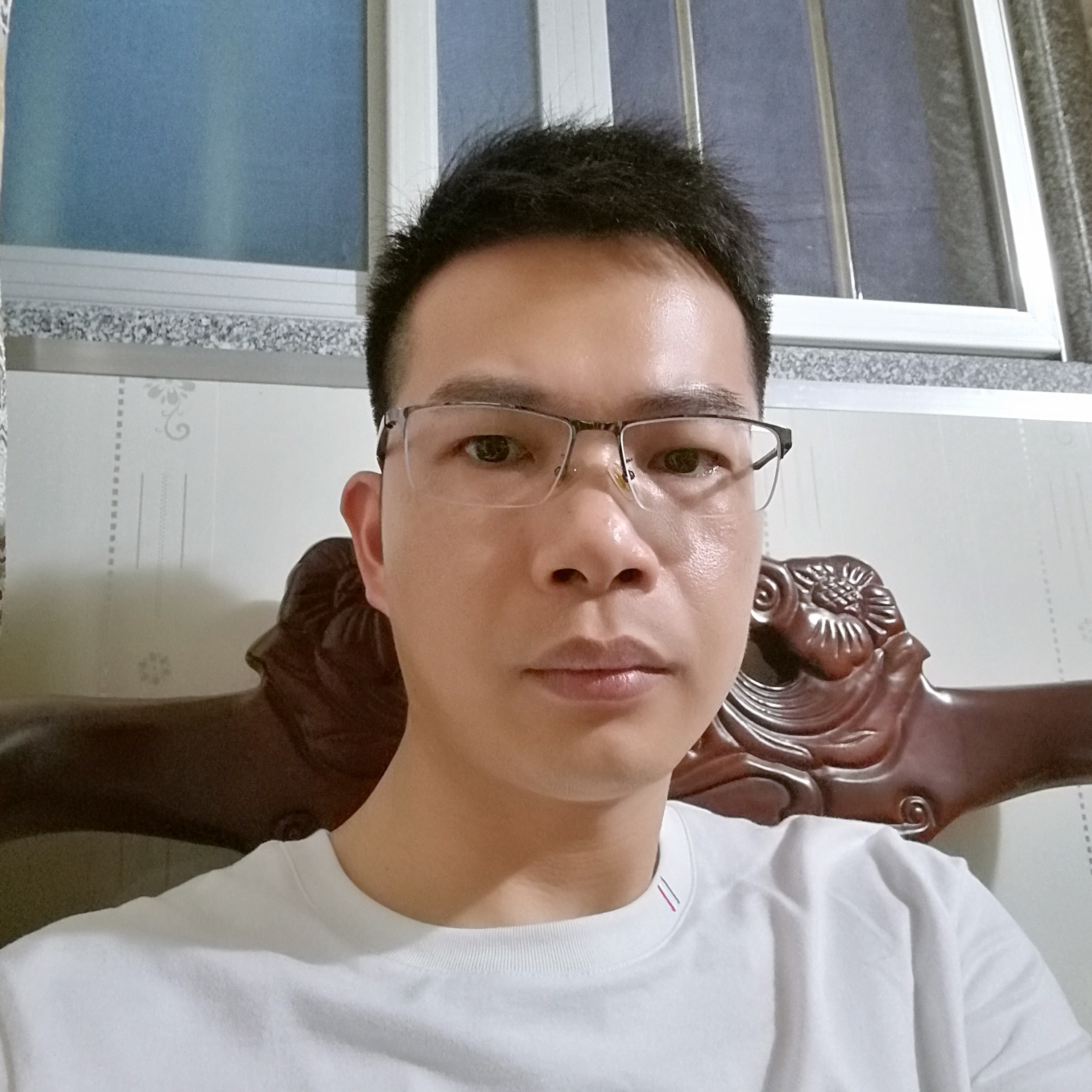 潮汕的月亮的照片