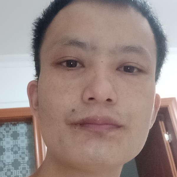 香水邂逅平淡的照片