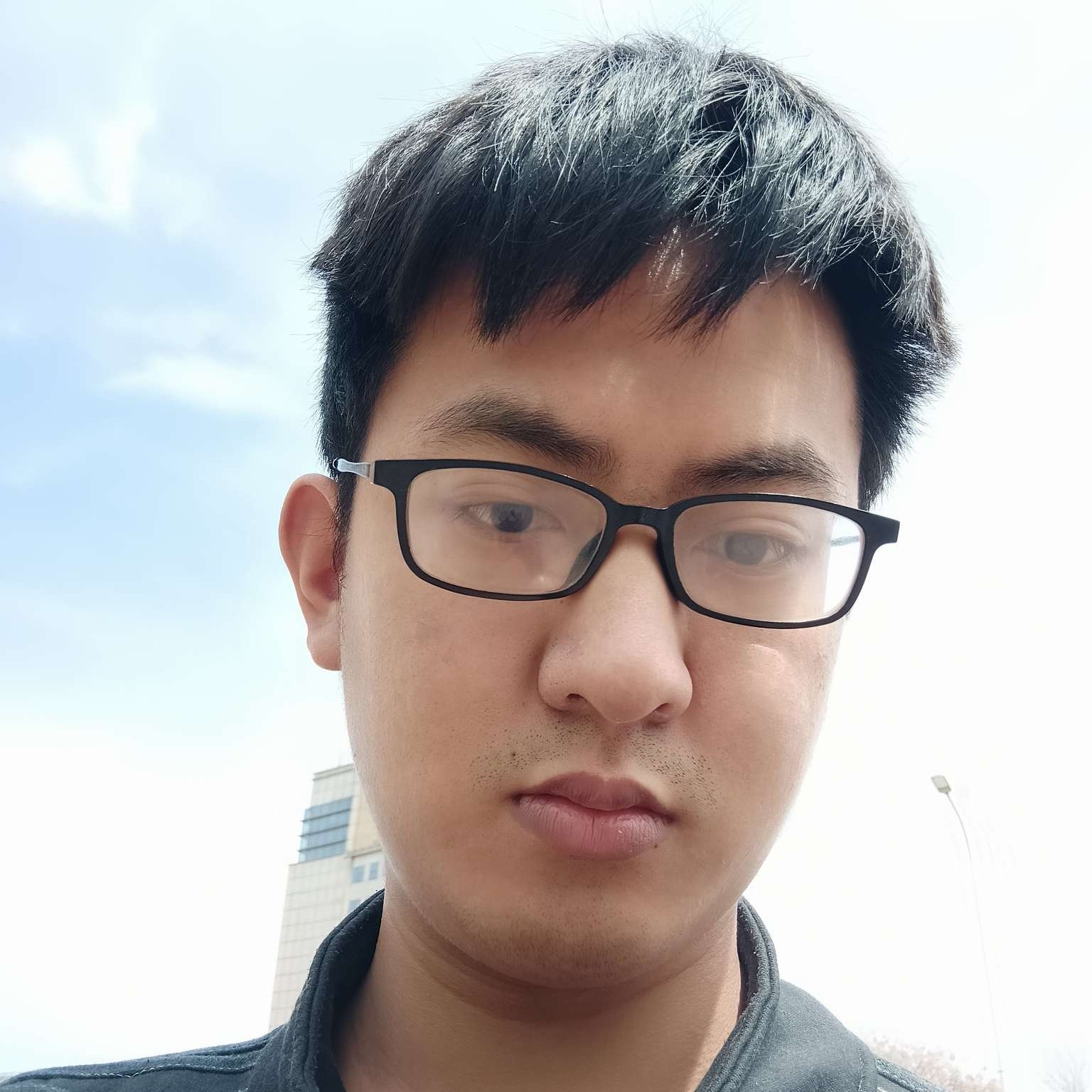 哭泣等于玫瑰的照片