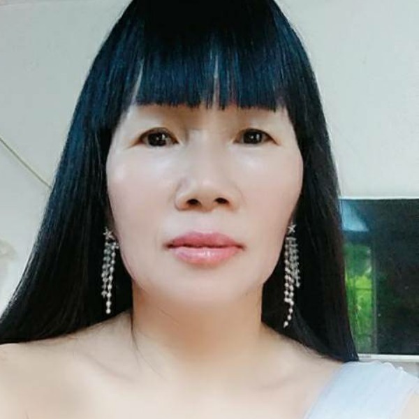 邓书菜的照片