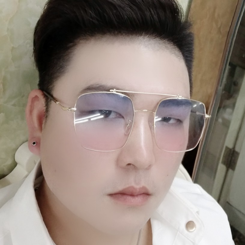 我属于你那个她的照片
