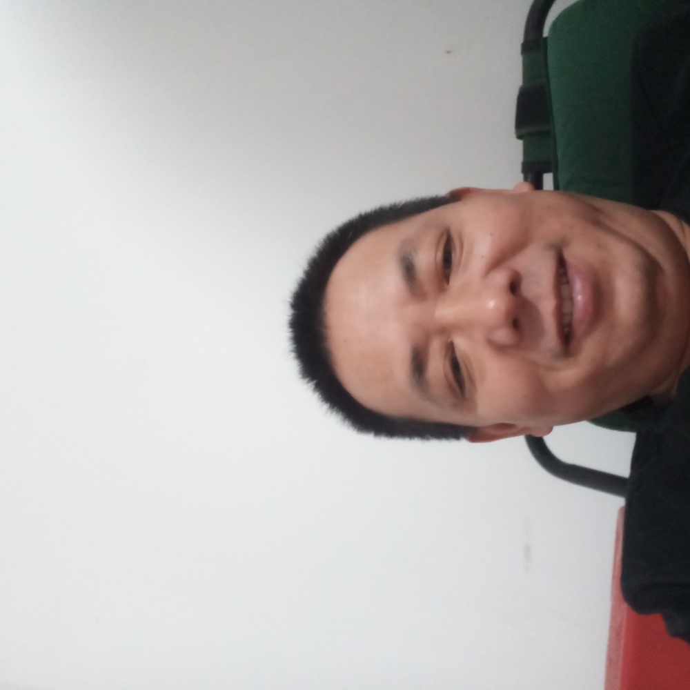 崖悔漫步瘦瘦的照片