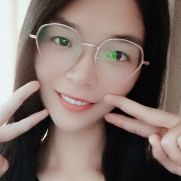 哈喽小红的照片