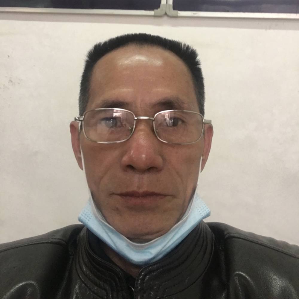 浅陌爱魔幻的照片